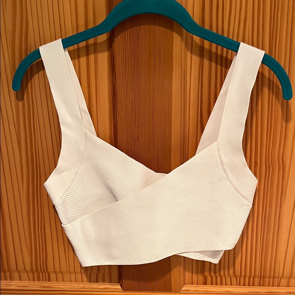 Aritzia Babaton Sculpt Knit Top